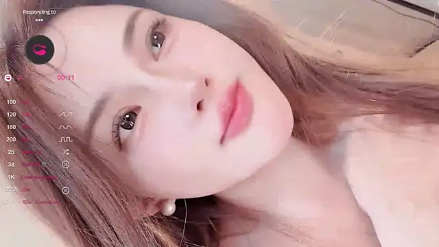 Snapshot of Irene--- chatting on April 25, 2026, 1:41 pm Irene--- online show from April 25, 2026, 1:41 pm