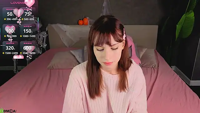 Snapshot of Mollly_Rouge chatting on October 27, 2025, 11:27 pm Mollly Rouge online show from October 27, 2025, 11:27 pm