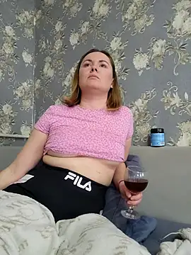  Miss Vanilla  online show from March 3, 2025, 12:17 pm