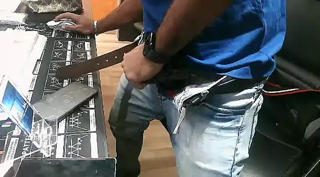 Snapshot of Nil_Talreja chatting on December 19, 2024, 12:01 pm Nil Talreja online show from December 19, 2024, 12:01 pm