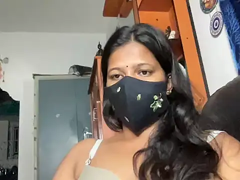 Tamil Sanjana  online show from November 21, 2025, 11:48 pm