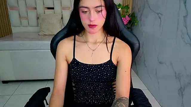 Snapshot of honey_torres_sub chatting on July 22, 2026, 1:24 pm honey torres sub online show from July 22, 2026, 1:24 pm