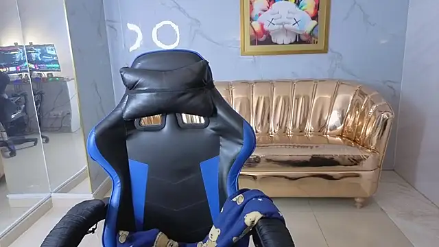 honey torres sub online show from February 4, 2026, 1:06 pm