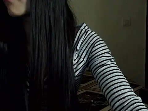 MISS-ROMANTIC online show from January 2, 2025, 9:50 pm