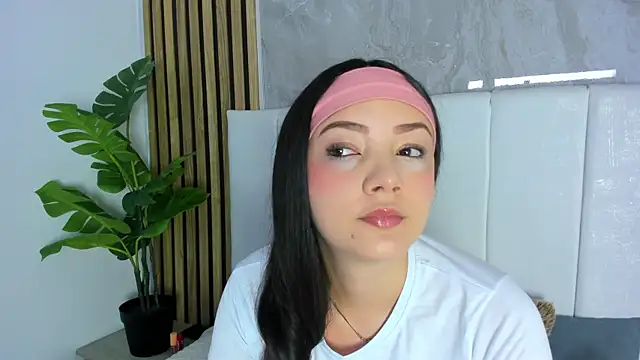 Snapshot of Samantha_Good chatting on May 16, 2026, 11:42 am Samantha Good online show from May 16, 2026, 11:42 am