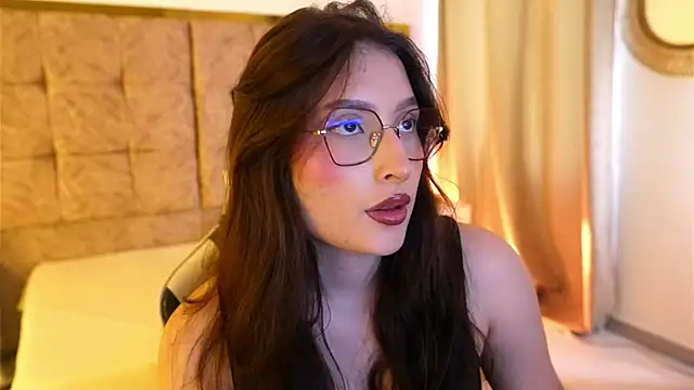 Snapshot of Daisha_Riley chatting on April 24, 2026, 1:24 pm Daisha Riley online show from April 24, 2026, 1:24 pm
