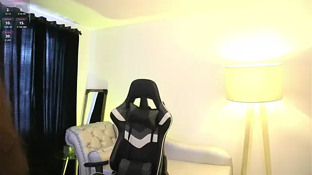 Snapshot of Daisha_Riley chatting on October 30, 2025, 4:37 pm Daisha Riley online show from October 30, 2025, 4:37 pm