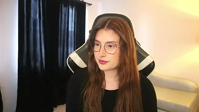 Snapshot of Daisha_Riley chatting on November 24, 2025, 2:39 pm Daisha Riley online show from November 24, 2025, 2:39 pm