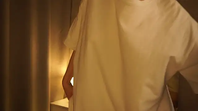 Snapshot of Hi_my_name_is chatting on March 12, 2025, 8:52 pm Hi my name is online show from March 12, 2025, 8:52 pm