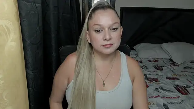 Snapshot of natalia5560 chatting on April 7, 2026, 10:33 pm natalia5560 online show from April 7, 2026, 10:33 pm