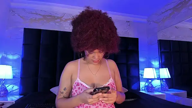 Snapshot of loladupont chatting on January 9, 2026, 3:13 am loladupont online show from January 9, 2026, 3:13 am