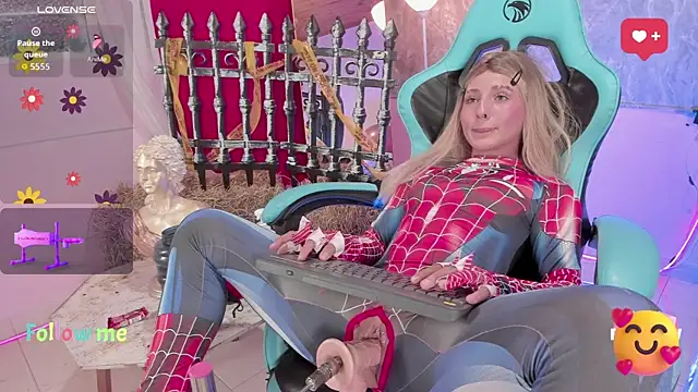 Snapshot of Little_lili19 chatting on October 31, 2025, 9:32 pm Little lili19 online show from October 31, 2025, 9:32 pm