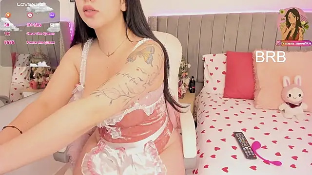 Snapshot of vanesa_moon__ chatting on July 4, 2026, 12:17 am vanesa moon online show from July 4, 2026, 12:17 am