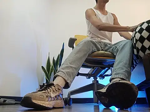 Snapshot of codysmith chatting on November 6, 2025, 12:53 pm codysmith online show from November 6, 2025, 12:53 pm