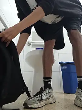 Snapshot of codysmith chatting on November 1, 2025, 4:23 pm codysmith online show from November 1, 2025, 4:23 pm