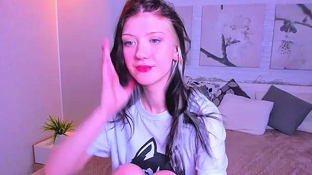 Lina Vi online show from February 5, 2025, 8:46 pm