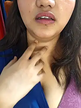 Snapshot of Riya_Stream01 chatting on April 20, 2026, 6:42 pm Riya Stream01 online show from April 20, 2026, 6:42 pm