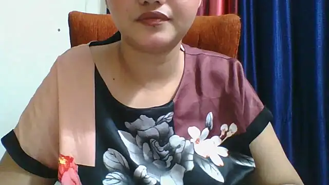 Snapshot of Riya_Stream01 chatting on April 17, 2026, 5:27 pm Riya Stream01 online show from April 17, 2026, 5:27 pm