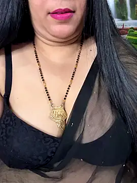 FlatVincy4 online show from November 12, 2025, 4:27 am