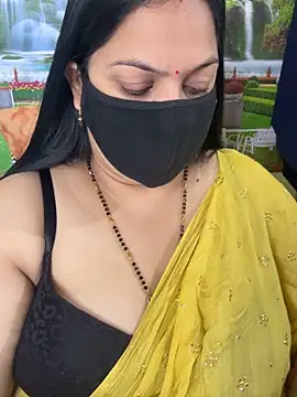 FlatVincy4 online show from November 4, 2025, 5:11 am