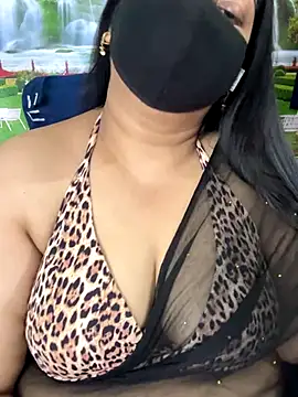 FlatVincy4 online show from November 16, 2025, 9:36 am