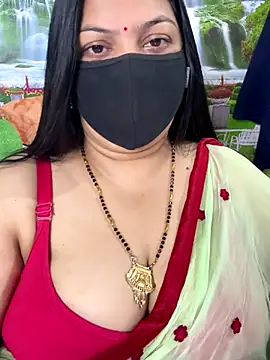 FlatVincy4 online show from October 30, 2025, 3:27 am