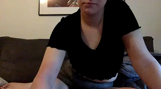 LolaGuess online show from January 14, 2025, 4:29 pm