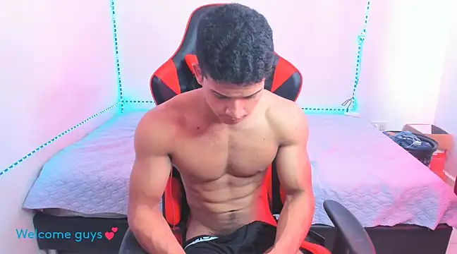 oliver thompsson7 online show from January 7, 2025, 5:42 pm