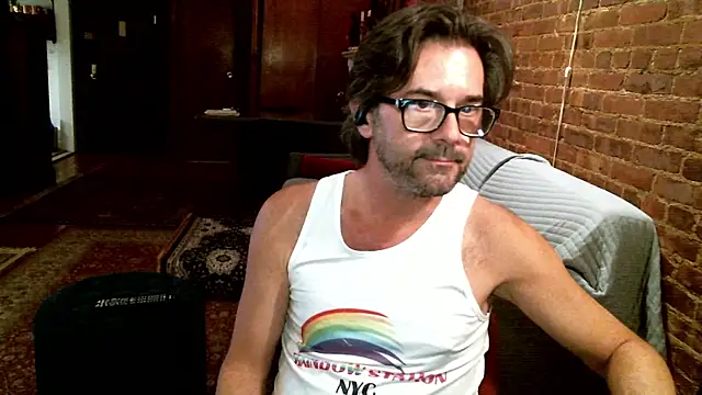 Snapshot of Johnny_Bottoms chatting on January 9, 2026, 11:33 pm Johnny Bottoms online show from January 9, 2026, 11:33 pm