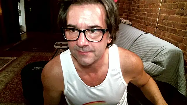 Snapshot of Johnny_Bottoms chatting on January 12, 2026, 11:20 pm Johnny Bottoms online show from January 12, 2026, 11:20 pm