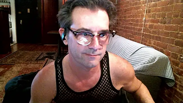 Snapshot of Johnny_Bottoms chatting on March 23, 2026, 11:59 pm Johnny Bottoms online show from March 23, 2026, 11:59 pm