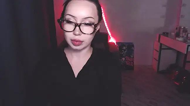 Snapshot of MoranaMissGod chatting on February 3, 2025, 12:25 am MoranaMissGod online show from February 3, 2025, 12:25 am