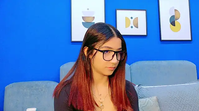 martina roldam online show from February 10, 2026, 9:25 pm