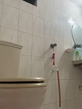 GildanK18 online show from October 16, 2025, 10:07 pm