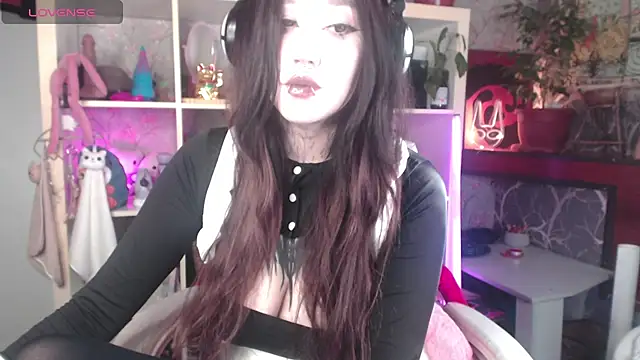 chloe crystall killer online show from July 20, 2026, 11:45 am