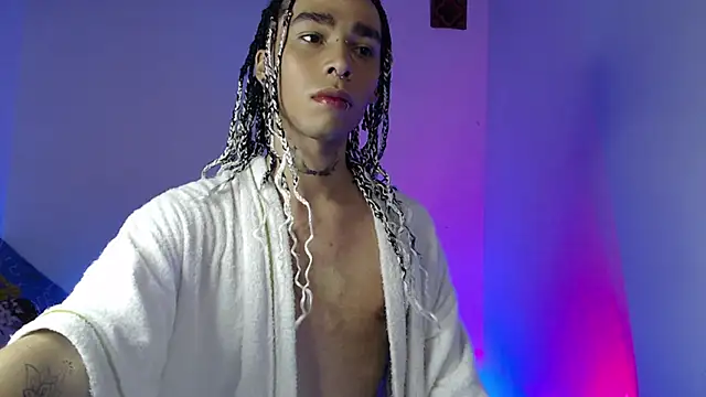 seven7xis online show from February 26, 2025, 5:03 am