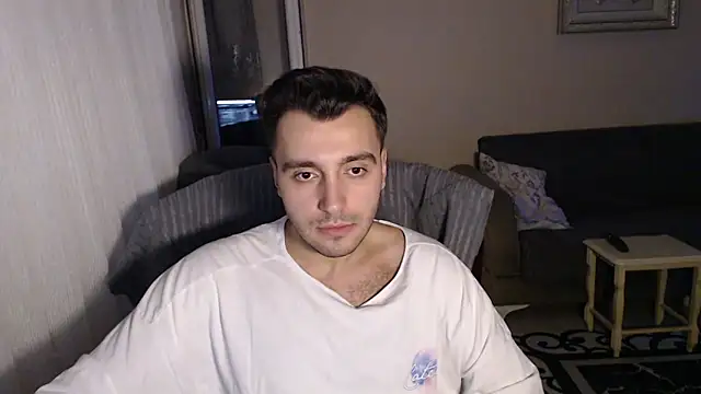 handsomeee04 online show from September 15, 2025, 10:21 pm