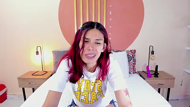 Snapshot of Nicole_Angels_ chatting on February 22, 2025, 3:03 pm Nicole Angels online show from February 22, 2025, 3:03 pm