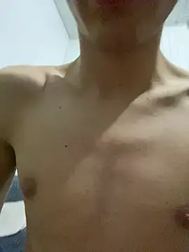 Snapshot of ekskekejejej chatting on March 4, 2025, 7:43 pm ekskekejejej online show from March 4, 2025, 7:43 pm