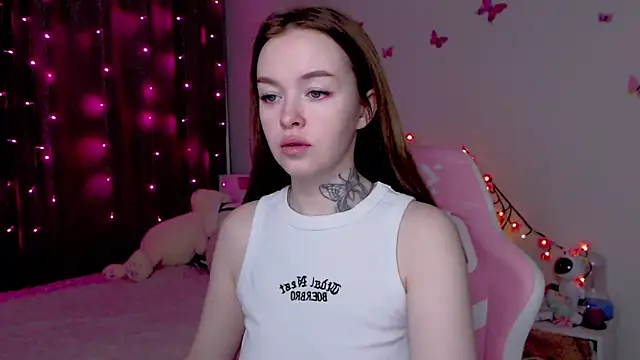 Snapshot of Naughty_Mable chatting on November 19, 2025, 12:21 am Naughty Mable online show from November 19, 2025, 12:21 am