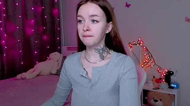 Snapshot of Naughty_Mable chatting on November 24, 2025, 12:21 am Naughty Mable online show from November 24, 2025, 12:21 am