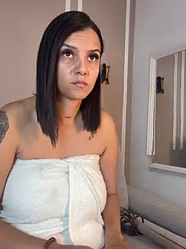 Abril jones10 online show from November 14, 2025, 5:11 am