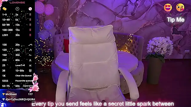 Snapshot of LovelyMollyy chatting on February 8, 2025, 10:29 am LovelyMollyy online show from February 8, 2025, 10:29 am