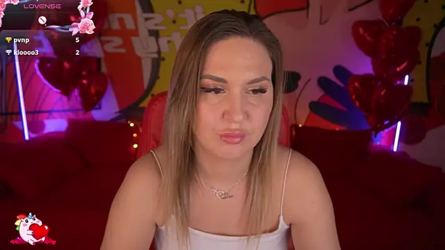 Snapshot of LovelyMollyy chatting on February 18, 2025, 3:21 am LovelyMollyy online show from February 18, 2025, 3:21 am