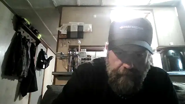 zaneporter46 online show from May 4, 2026, 5:00 am