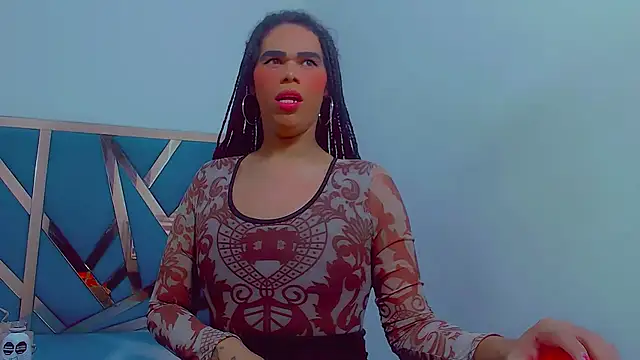 Snapshot of fox_naughty_violet chatting on November 18, 2025, 7:39 pm fox naughty violet online show from November 18, 2025, 7:39 pm