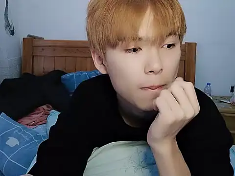 DOUMI98 online show from December 17, 2025, 2:16 am