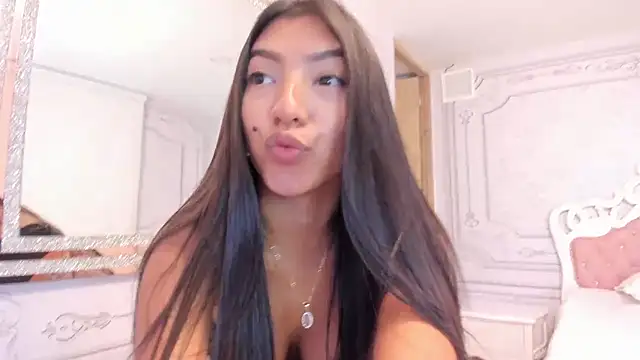 Snapshot of Daphne_Fox_ chatting on March 14, 2025, 3:04 am Daphne Fox online show from March 14, 2025, 3:04 am