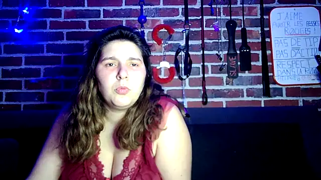 Snapshot of Heleneecesmecs2 chatting on November 9, 2025, 8:02 pm Heleneecesmecs2 online show from November 9, 2025, 8:02 pm