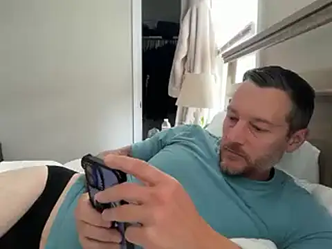 Snapshot of moon-boy chatting on October 14, 2025, 5:35 pm moon-boy online show from October 14, 2025, 5:35 pm